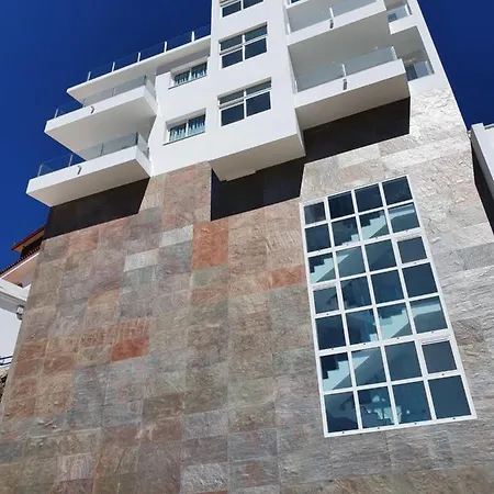 아파트 Billy's Marina 360 With Pool Access *